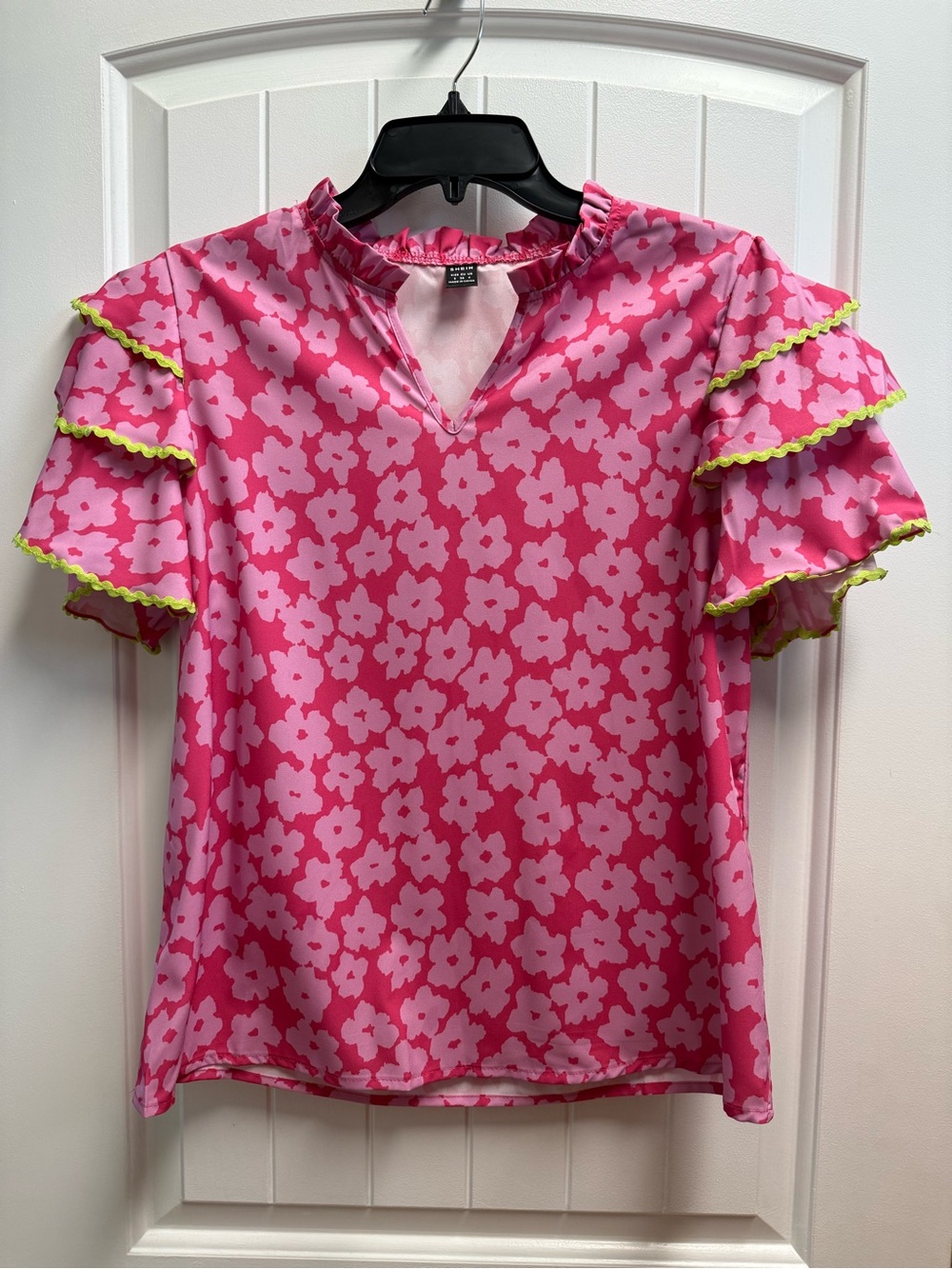Shein Boutique Pink Floral V-Neck Ruffle Sleeve Blouse Size Small Preppy Vibe